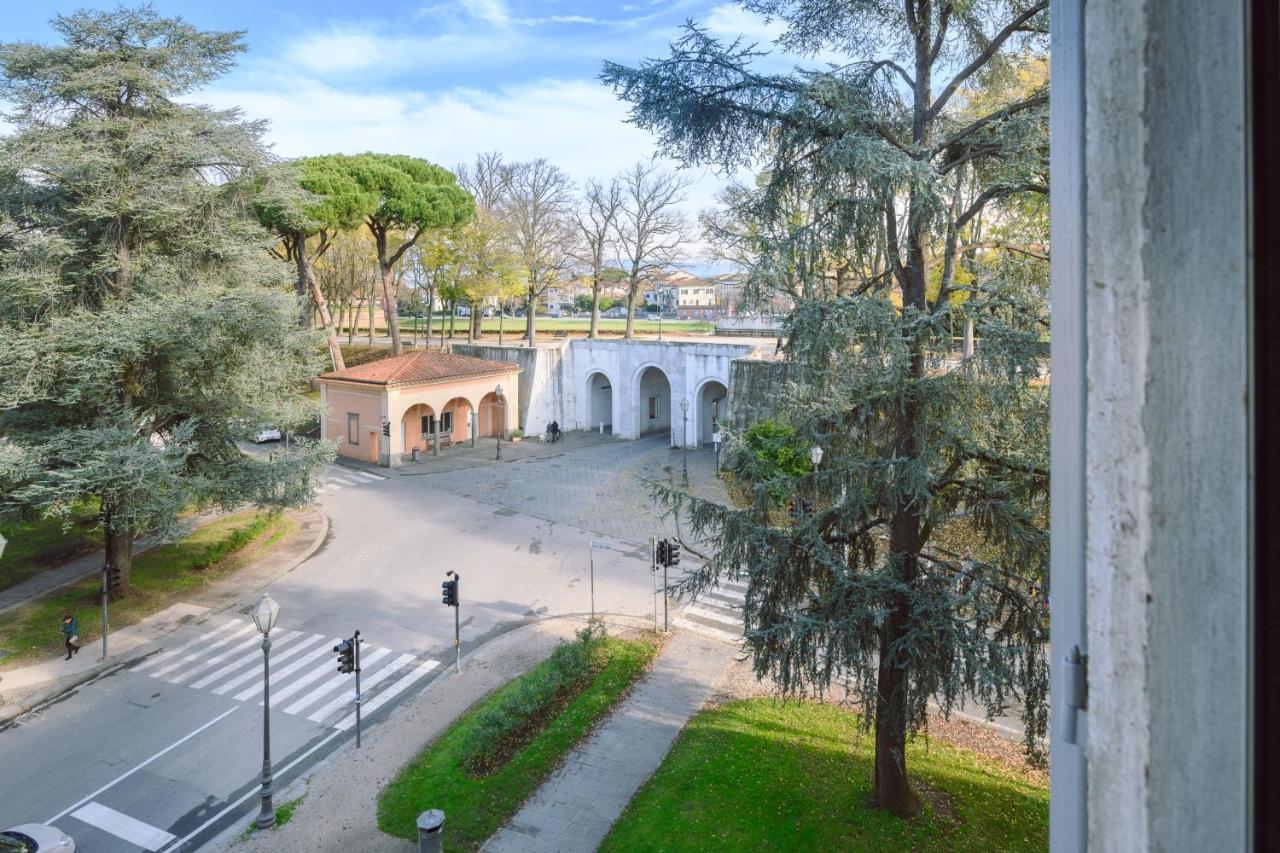 Palazzo Froussard B&B And Living Lucca Exteriör bild